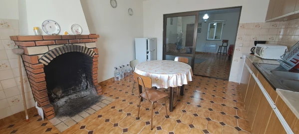 Moradia T5 para Venda em São Martinho de Angueira