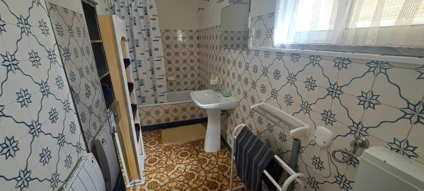 Moradia T5 para Venda em São Martinho de Angueira