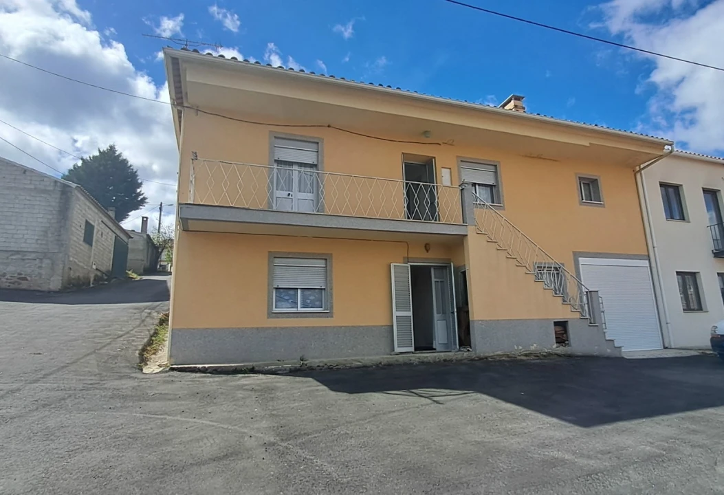 Moradia T5 para Venda em São Martinho de Angueira Foto 50