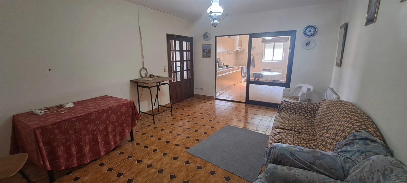 Moradia T5 para Venda em São Martinho de Angueira Foto 6