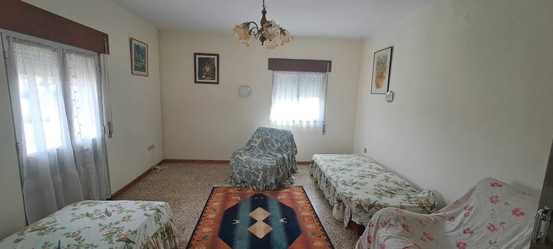 Moradia T5 para Venda em São Martinho de Angueira Foto 36