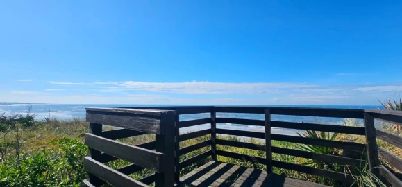 Moradia T5 para Venda em Castelo do Neiva