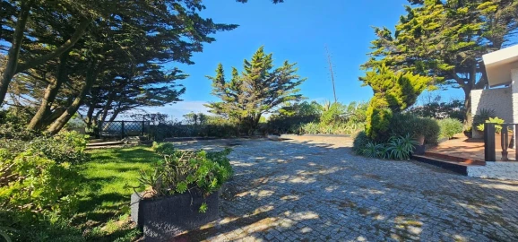 Moradia T5 para Venda em Castelo do Neiva