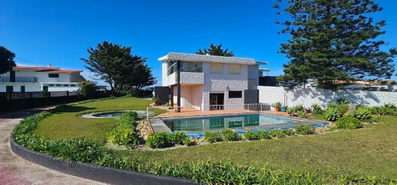 Moradia T5 para Venda em Castelo do Neiva