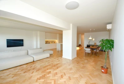 Apartamento T4 para Arrendamento em Cedofeita, Santo Ildefonso, Sé, Miragaia, São Nicolau e Vitória