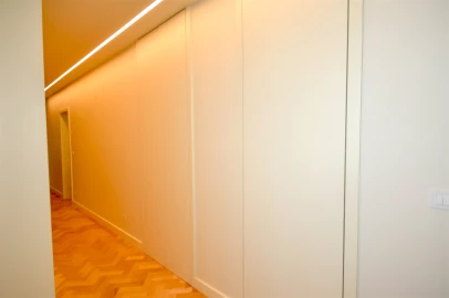 Apartamento T4 para Arrendamento em Cedofeita, Santo Ildefonso, Sé, Miragaia, São Nicolau e Vitória