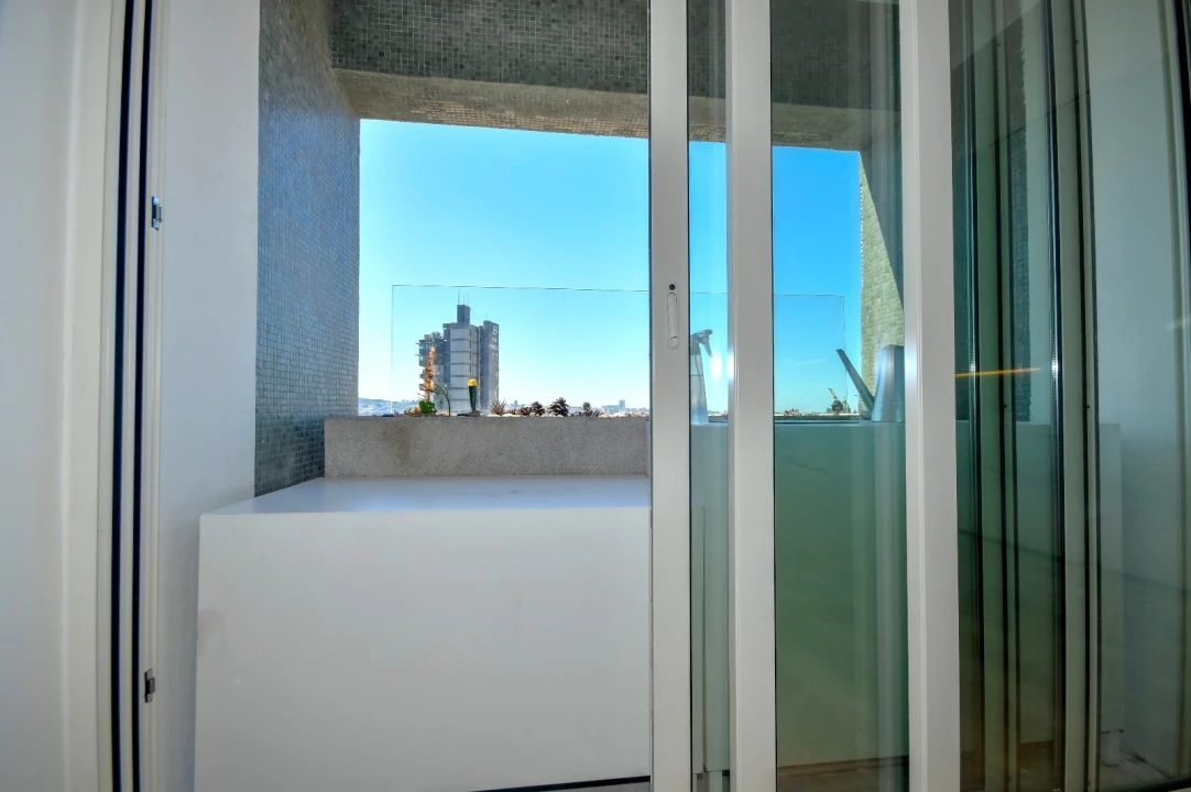 Apartamento T4 para Arrendamento em Cedofeita, Santo Ildefonso, Sé, Miragaia, São Nicolau e Vitória Foto 28