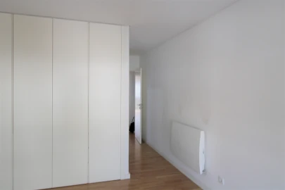 Apartamento T3 para Arrendamento em Aldoar, Foz do Douro e Nevogilde