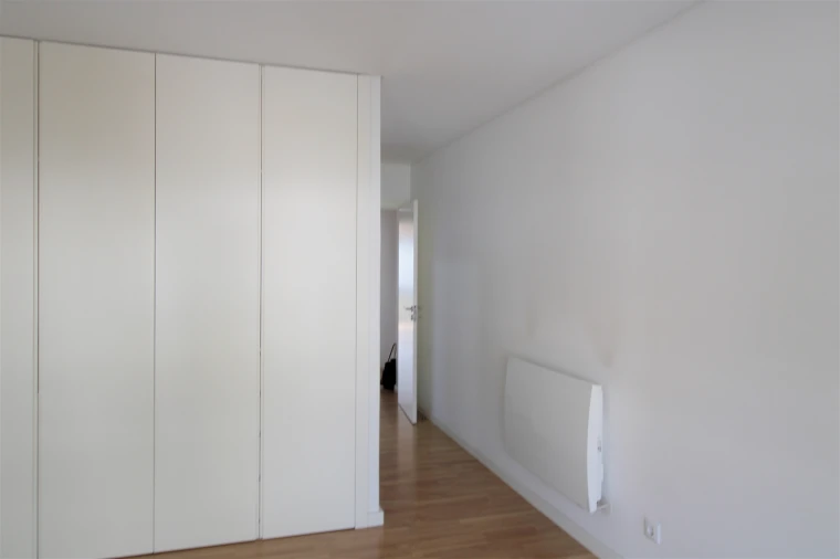 Apartamento T3 para Arrendamento em Aldoar, Foz do Douro e Nevogilde Foto 13