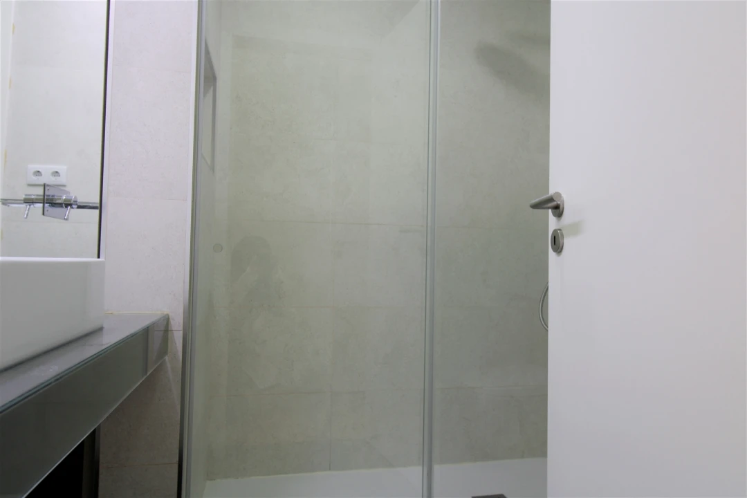 Apartamento T3 para Arrendamento em Aldoar, Foz do Douro e Nevogilde Foto 14