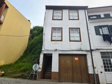 Moradia T3 para Venda em Lamego (Almacave e Sé)