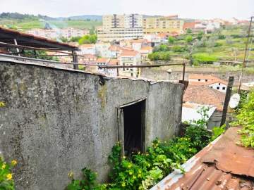 Moradia T3 para Venda em Lamego (Almacave e Sé)