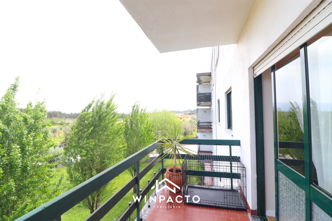 Apartamento T3 para Venda em Canas de Senhorim Foto 1