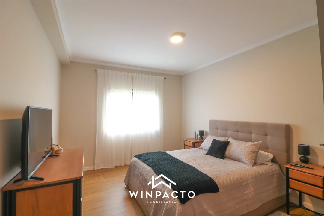 Apartamento T3 para Venda em Canas de Senhorim Foto 11