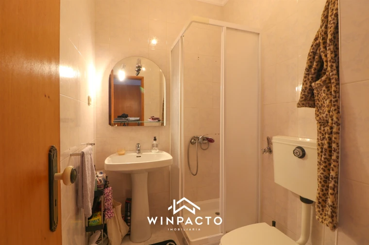 Apartamento T3 para Venda em Canas de Senhorim Foto 13