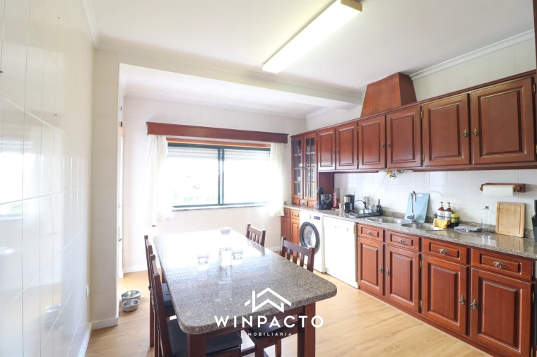 Apartamento T3 para Venda em Canas de Senhorim Foto 18