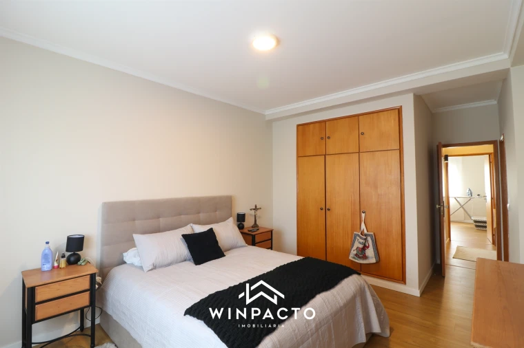 Apartamento T3 para Venda em Canas de Senhorim Foto 12