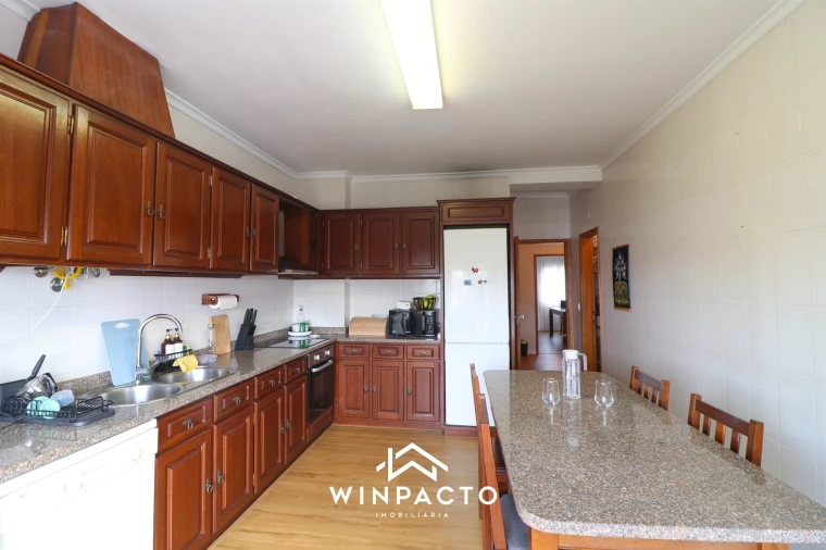 Apartamento T3 para Venda em Canas de Senhorim Foto 20