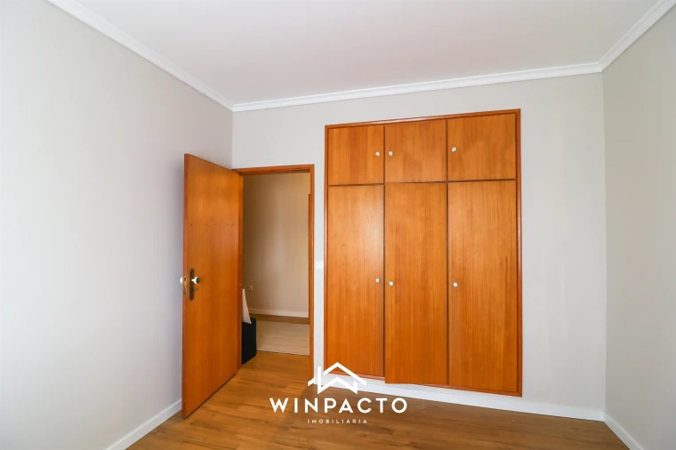 Apartamento T3 para Venda em Canas de Senhorim Foto 10
