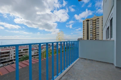 Apartamento T2 para Arrendamento em Penha de França