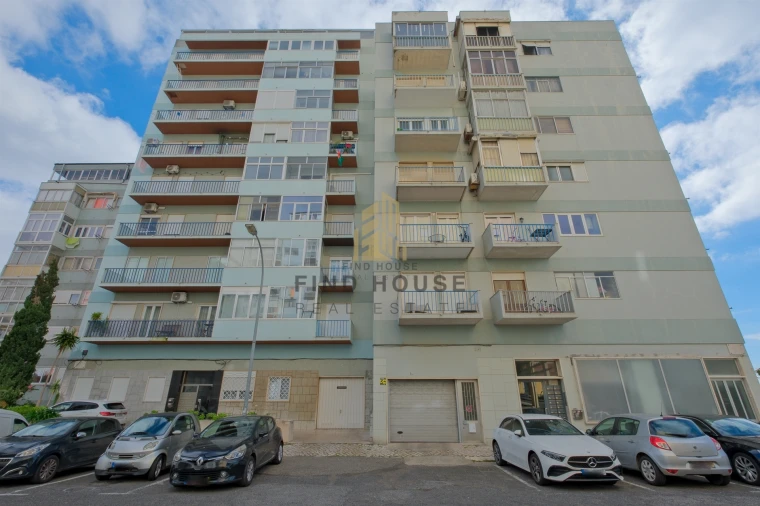 Apartamento T1 para Arrendamento em Penha de França Foto 19