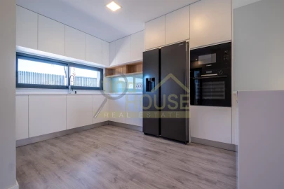 Moradia T3 para Venda em Alcabideche