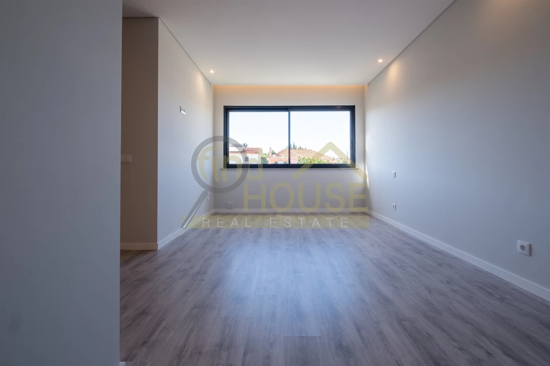 Moradia T3 para Venda em Alcabideche Foto 20