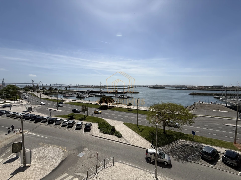 Apartamento T7 para Venda em Buarcos Foto 1