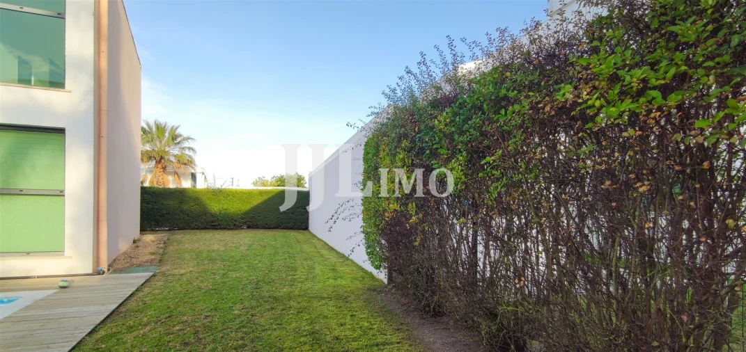 Moradia T3 para Arrendamento em Quinta do Anjo Foto 7