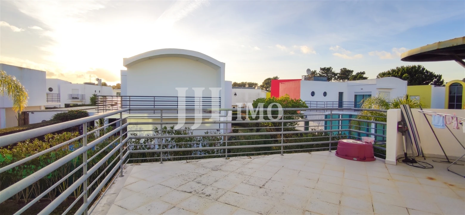 Moradia T3 para Arrendamento em Quinta do Anjo Foto 19