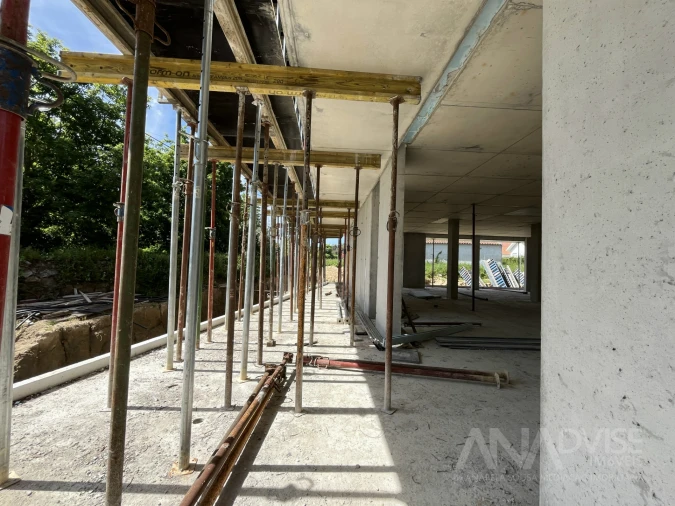 Apartamento T1 para Venda em Viseu Foto 6