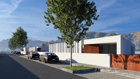 Moradia T4 para Venda em Barreiros e Cepões