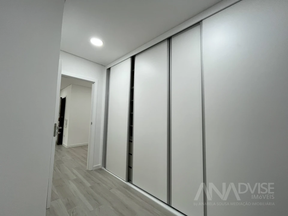 Apartamento T2 para Arrendamento em Viseu Foto 16