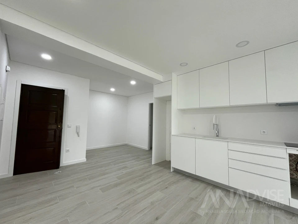 Apartamento T2 para Arrendamento em Viseu Foto 10