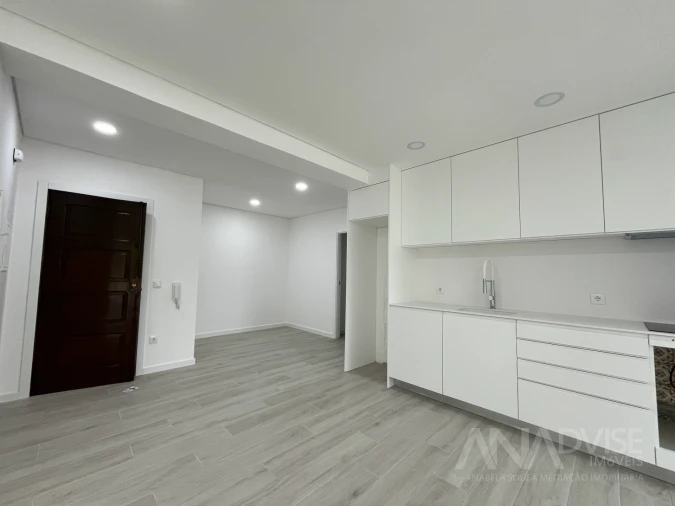 Apartamento T2 para Arrendamento em Viseu Foto 10