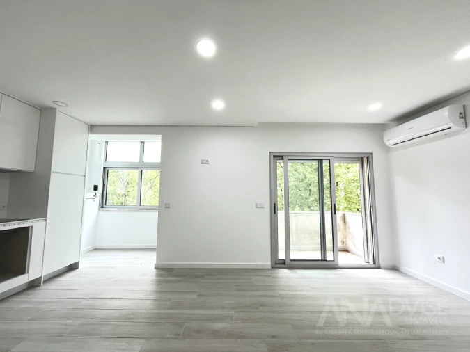 Apartamento T2 para Arrendamento em Viseu Foto 7