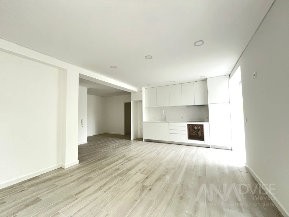 Apartamento T2 para Arrendamento em Viseu Foto 1