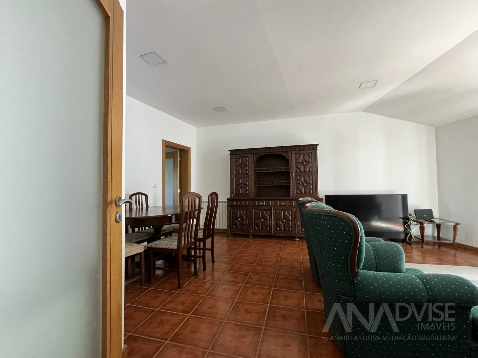 Apartamento T2 para Arrendamento em Viseu Foto 5