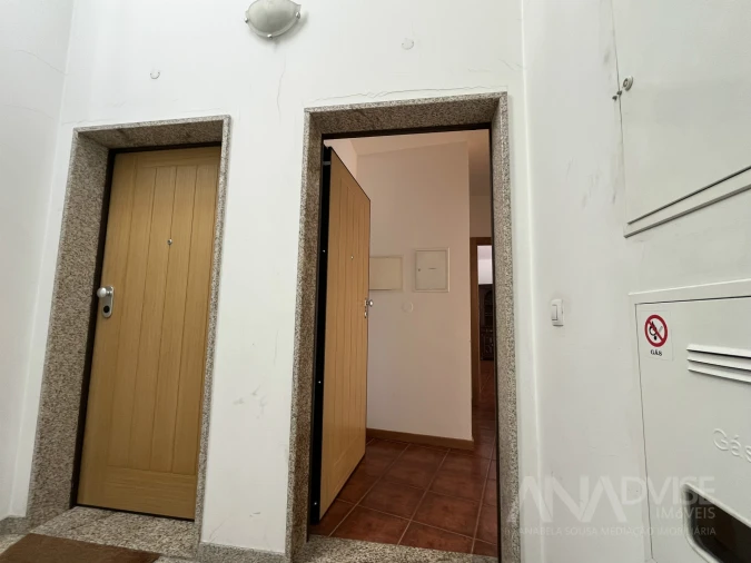 Apartamento T2 para Arrendamento em Viseu Foto 4