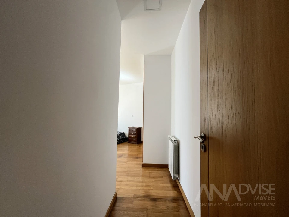 Apartamento T2 para Arrendamento em Viseu Foto 14