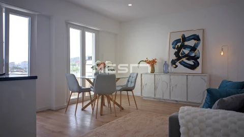 Apartamento T3 para Venda em Benfica