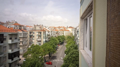 Apartamento T3 para Venda em Benfica