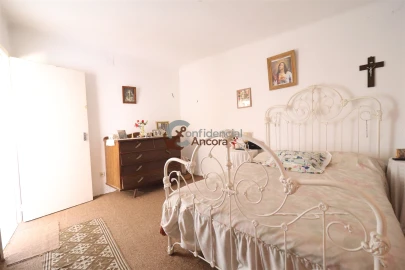 Moradia T3 para Venda em Vila Nova de Tazem