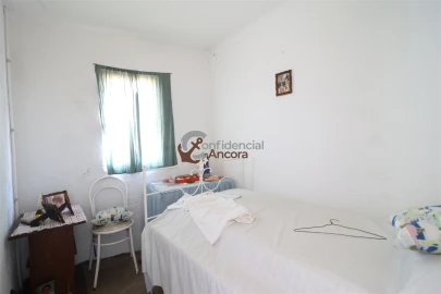 Moradia T3 para Venda em Vila Nova de Tazem