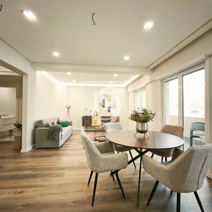 Apartamento T3 para Venda em Benfica Foto 4