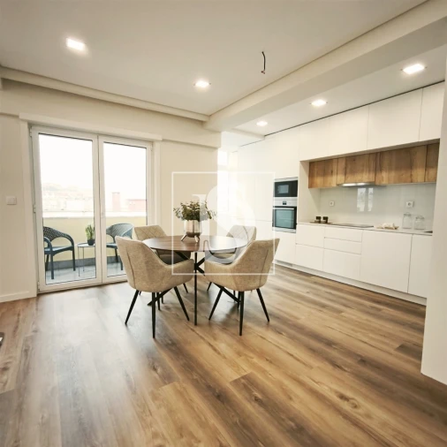 Apartamento T3 para Venda em Benfica Foto 3