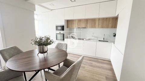 Apartamento T3 para Venda em Benfica