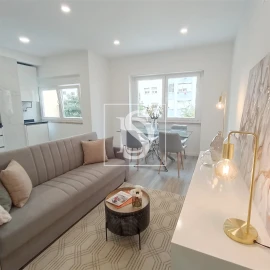 Apartamento T3 para Venda em Benfica