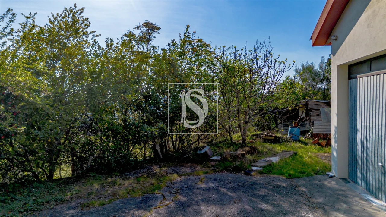 Moradia T1 para Venda em Vilar de Ferreiros Foto 24