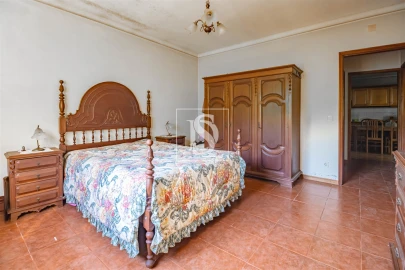 Moradia T1 para Venda em Vilar de Ferreiros